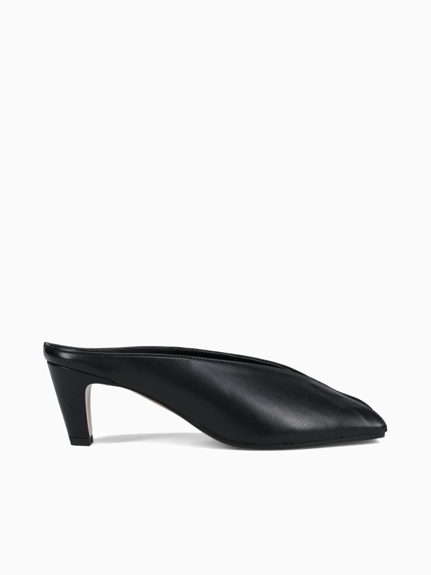 866 Black Nappa