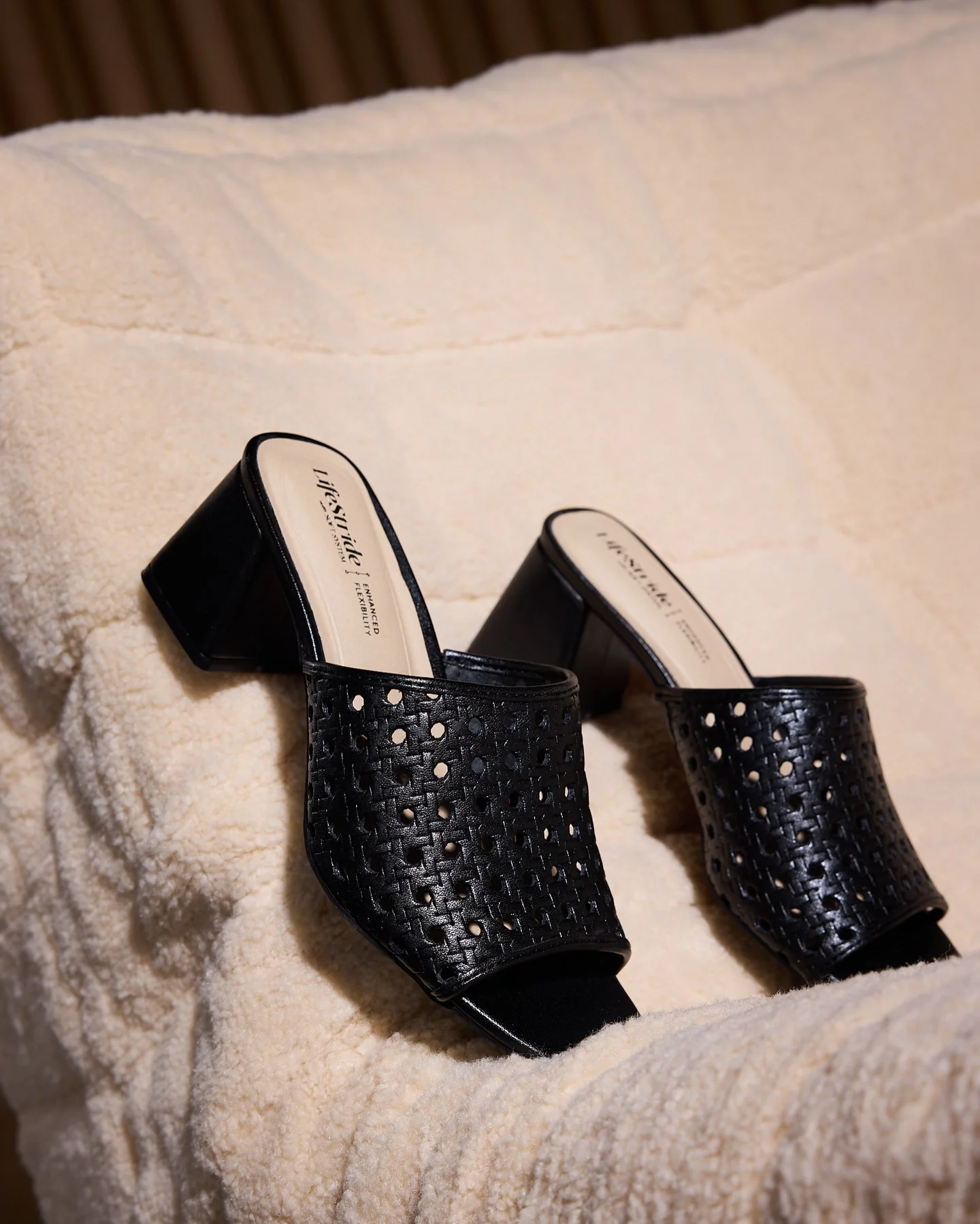 Colette3 Black - Image 3