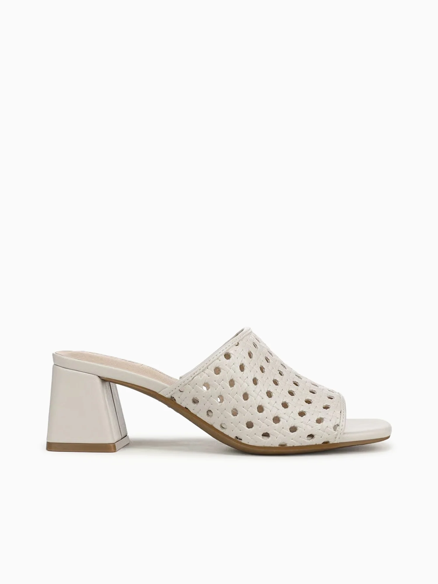 Colette3 Bone