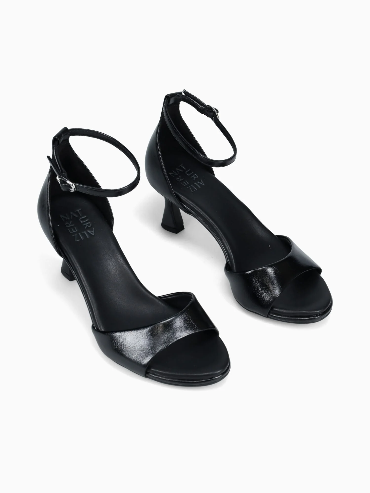 Jules Black - Image 3