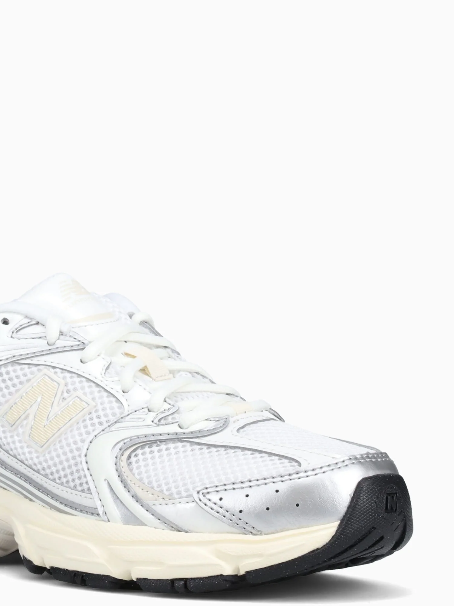 530 Silver Metallic Linen leather Mesh - Image 9