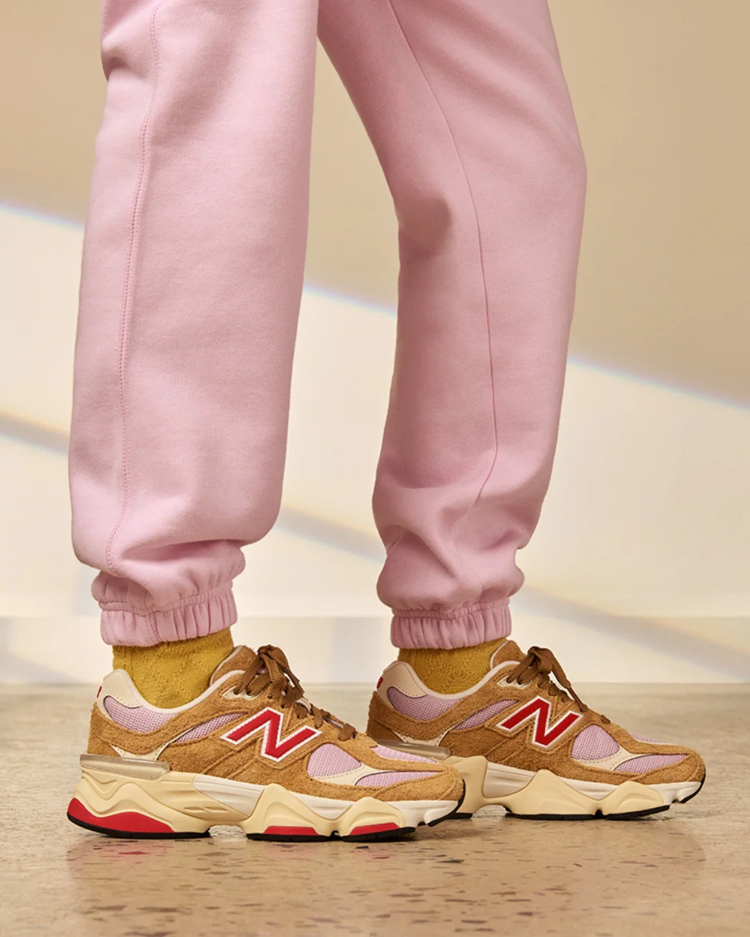 9060 Brown Red Pink suede - Image 3