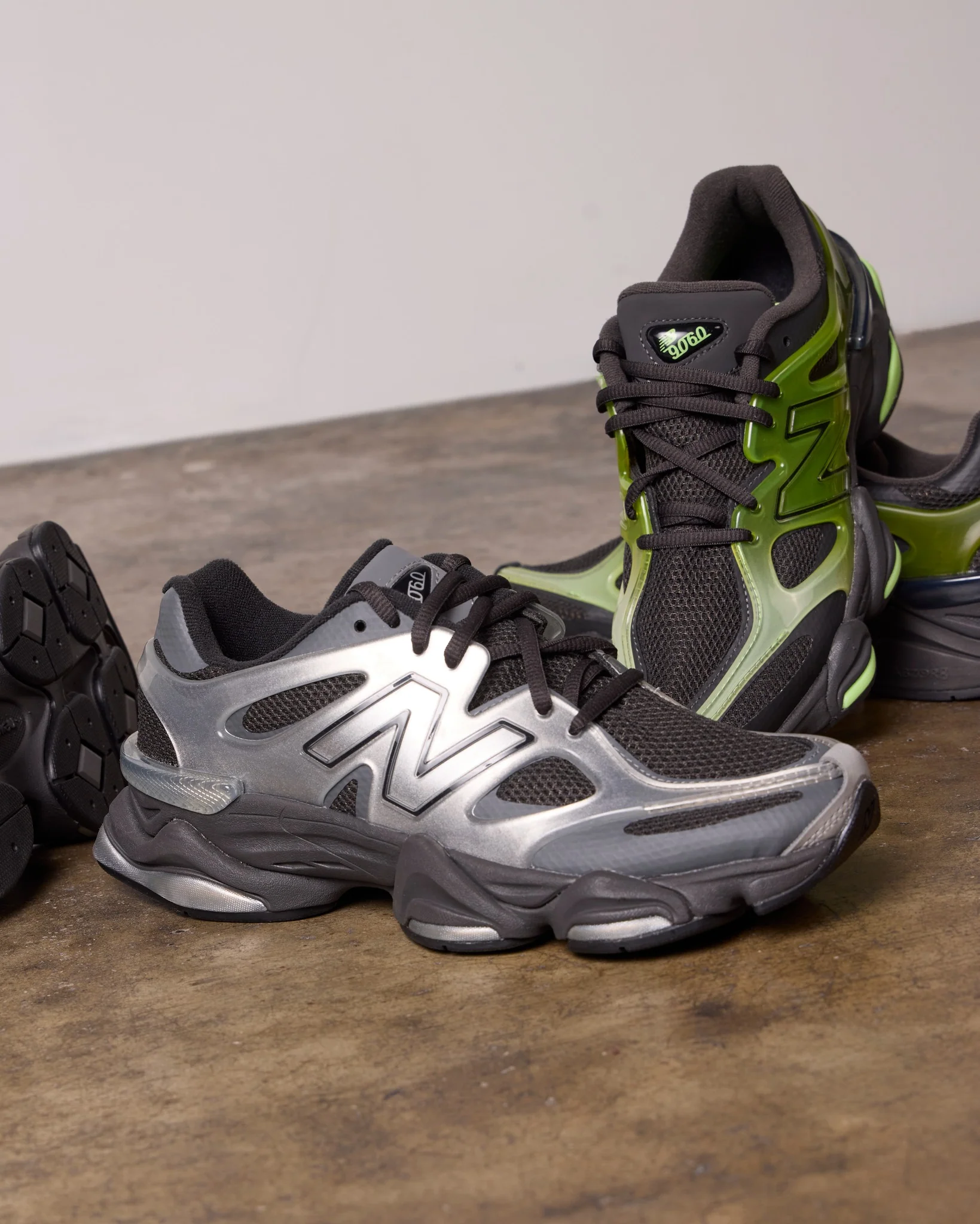 9060 X Silver Metallic Leather - Image 3
