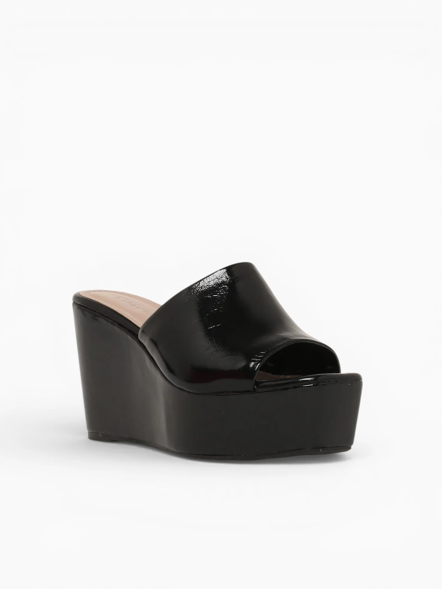 Laura Black Verniz Show - Image 2
