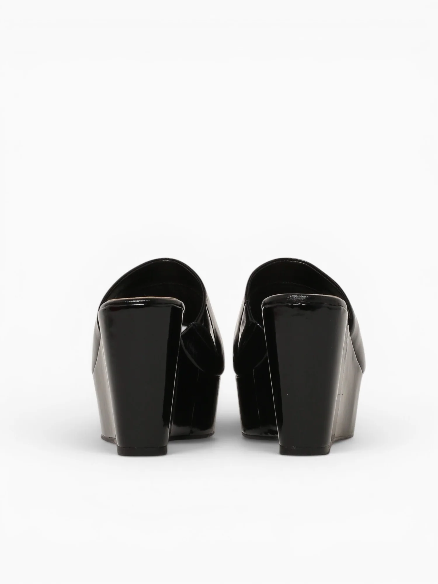 Laura Black Verniz Show - Image 6