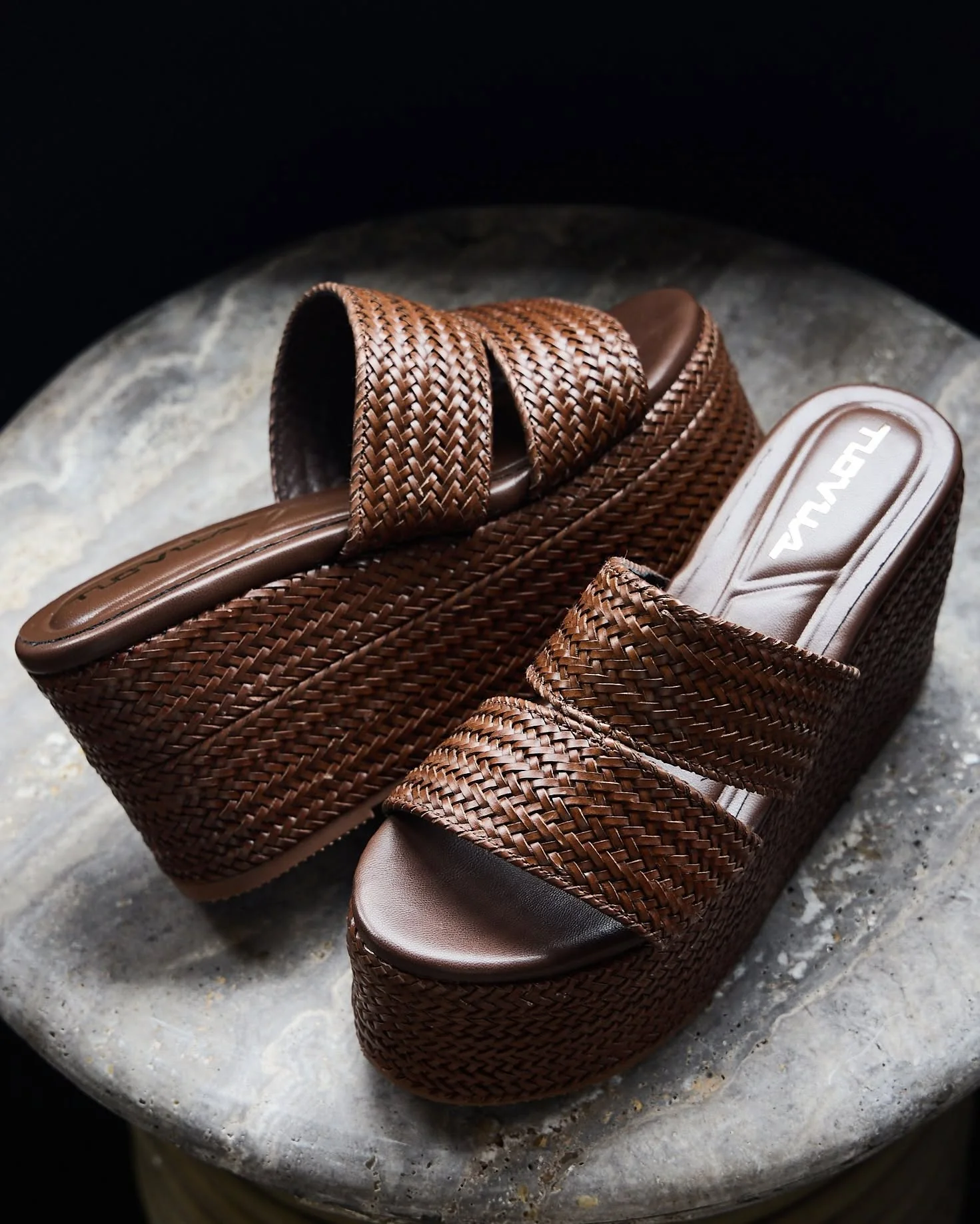 Marwa Brown Weave - Image 3
