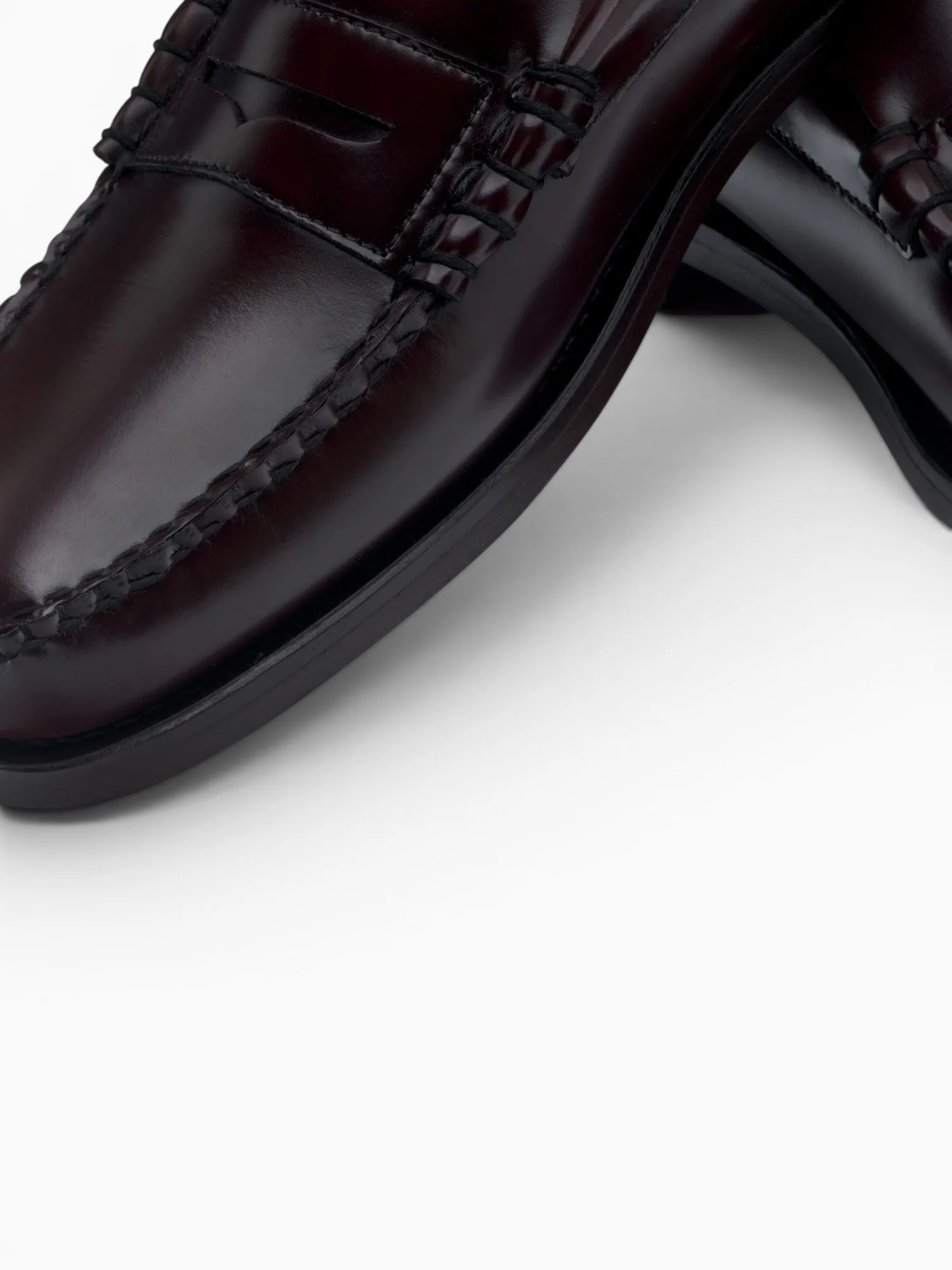 Classic Dan Brown Burgundy Leather - Image 6