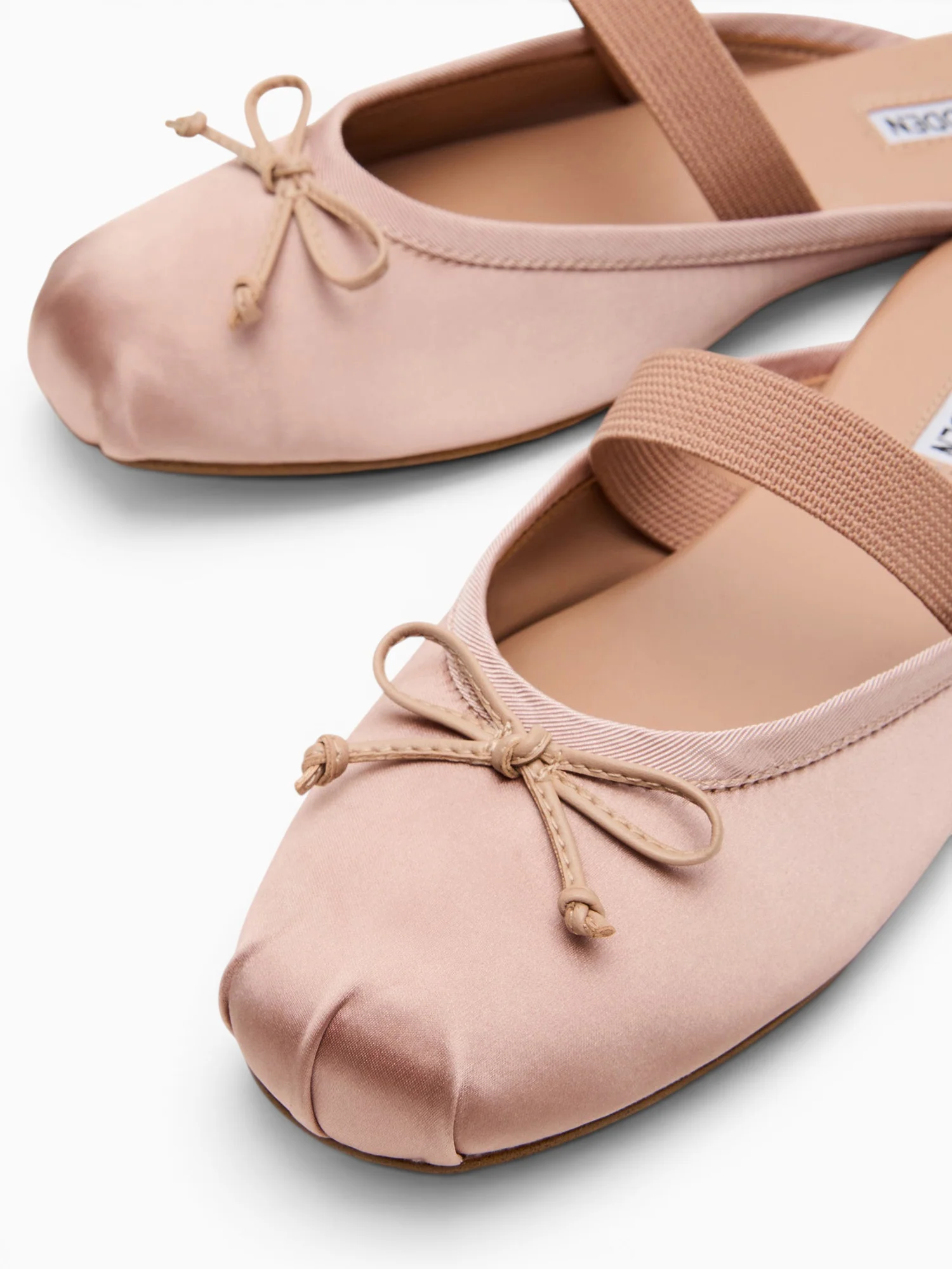 Cutsey Blush Satin - Image 5
